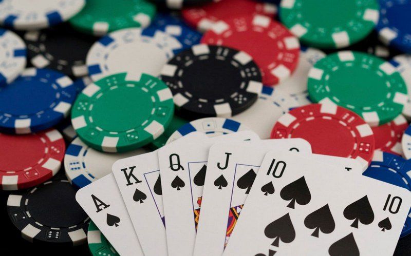 Tìm hiểu trò chơi poker là gì?